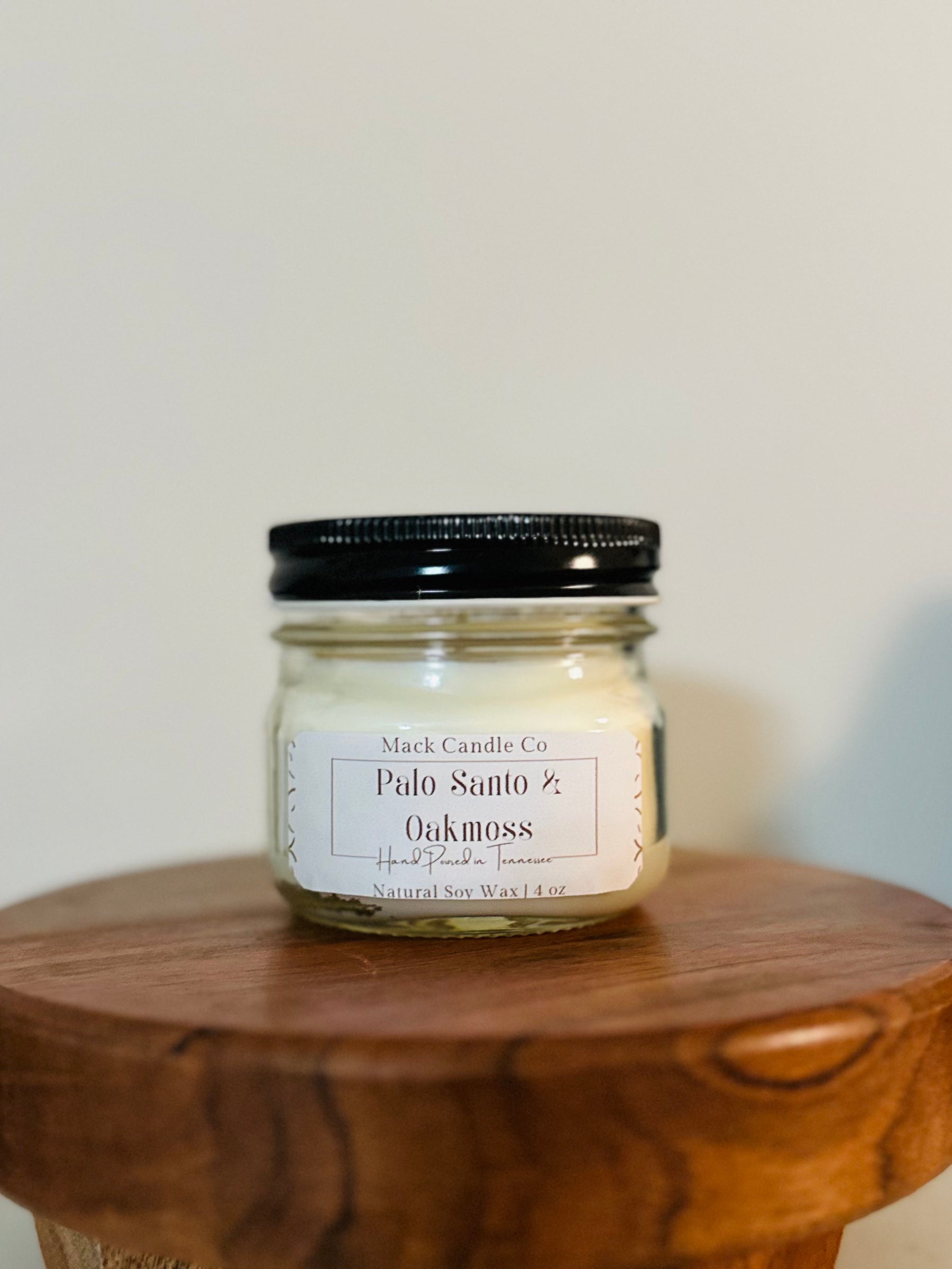 Palo santo & Oakmoss small mason jar candle will fill a small room or kitchen. Made non toxic in small batches. 